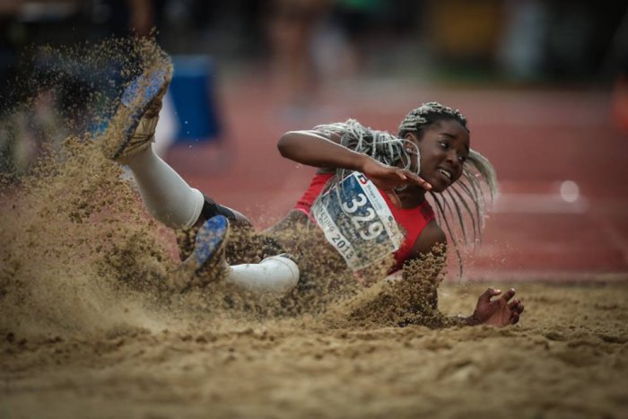 Shaina Mags com novo Recorde Regional do Triplo Salto